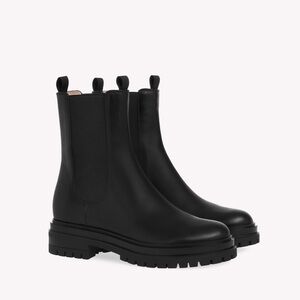 Gianvito Rossi Chester Leather Chelsea Boots